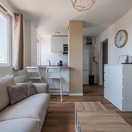 L'escapade Strasbourgeoise - Magnifique Petit T2 Refait A Neuf Lägenhet